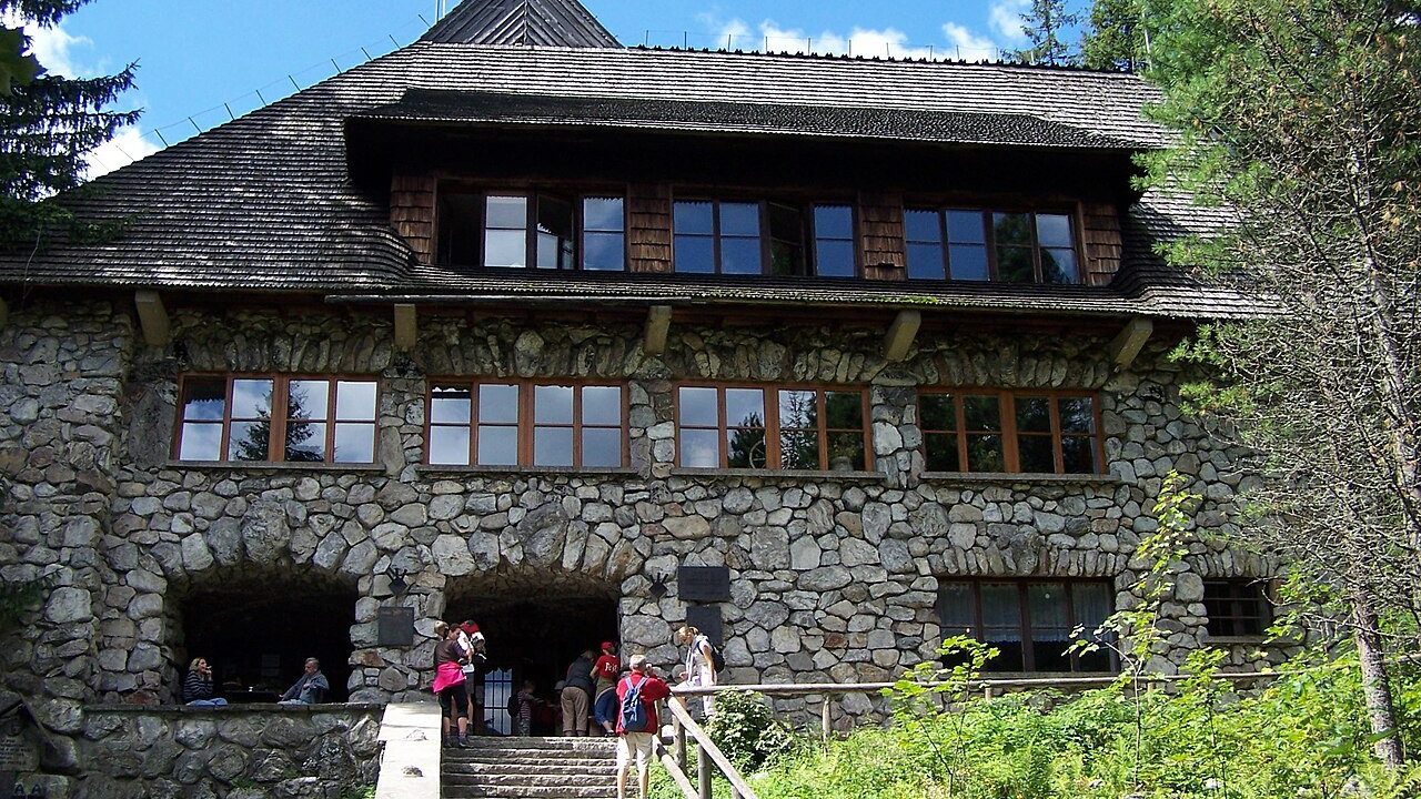 Schronisko PTTK na Polanie Chochołowskiej